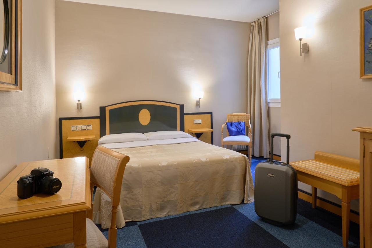 Hotel Macia Condor Granada Room photo