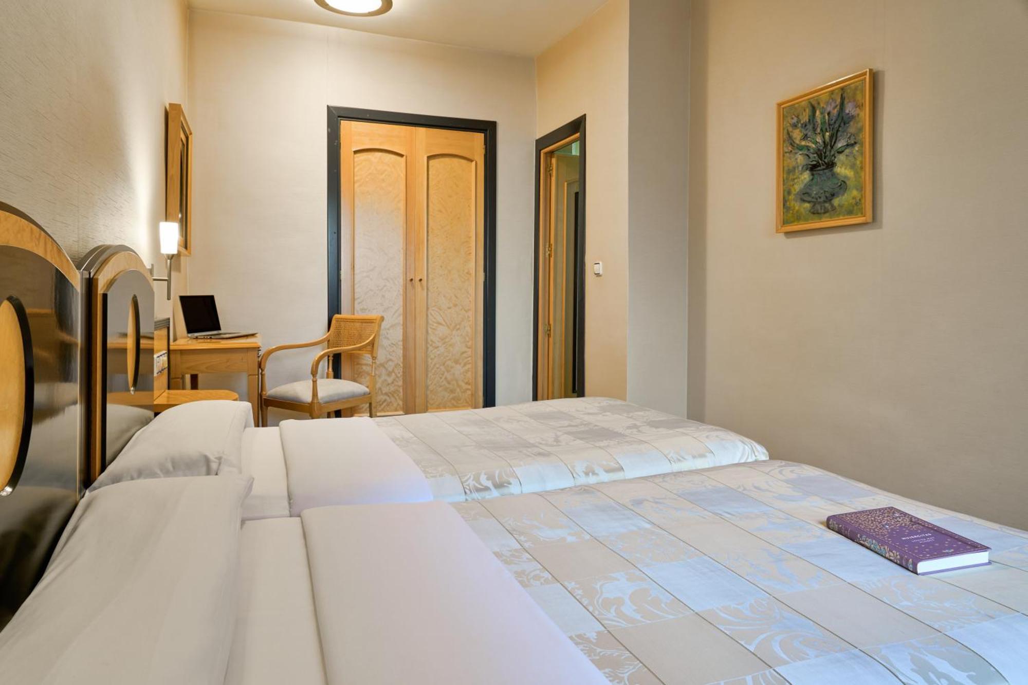 Hotel Macia Condor Granada Room photo